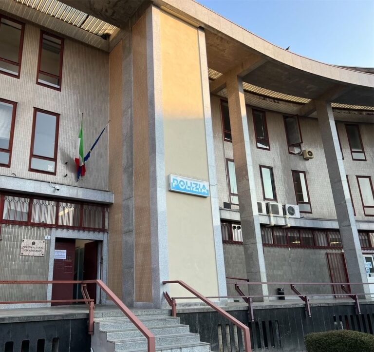 Pazienti denudate e fotografate: Polizia denuncia tecnico radiologo