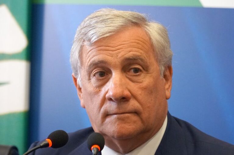 Europee, Tajani: “Un errore candidare i leader, no accordi con Le Pen”