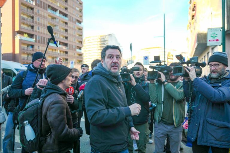 Europee, Salvini: “L’obiettivo è prendere un voto in più del M5S”