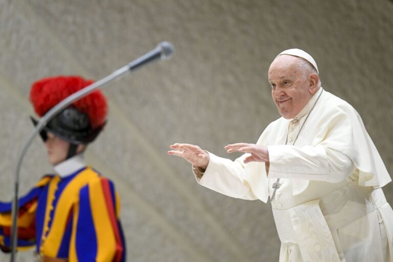 Papa Francesco: “Sport mezzo per costruire società e favorire pace”