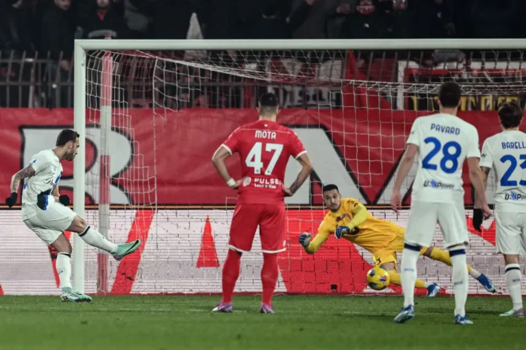 Inter show, il Monza viene travolto 5-1 Inter show, il Monza viene travolto 5-1