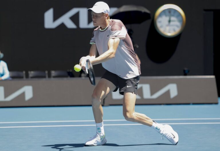 In Australia ok Sinner e Arnaldi, altro stop per Berrettini In Australia ok Sinner e Arnaldi, altro stop per Berrettini