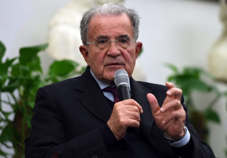 Europee, Prodi: “Candidature dei leader passo indietro della democrazia”