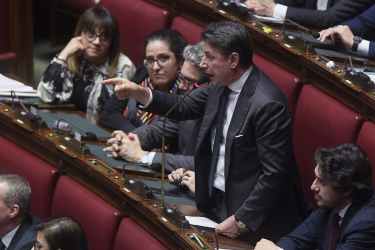 Ue, Conte a Meloni: “E’ tornata con “pacco” di stabilità”