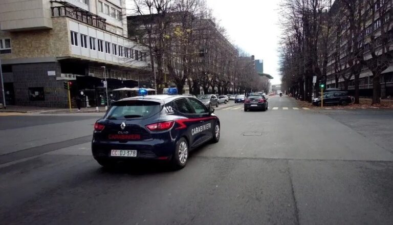 Rapina aggravata ed estorsione a Roma, fermato 23enne