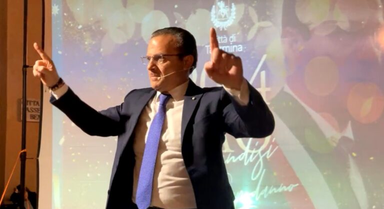 De Luca: “Siamo fuori dal dissesto. Il Salva Taormina ha funzionato”