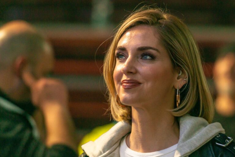 Chiara Ferragni indagata per truffa. L’influencer: “Fiducia nella magistratura”