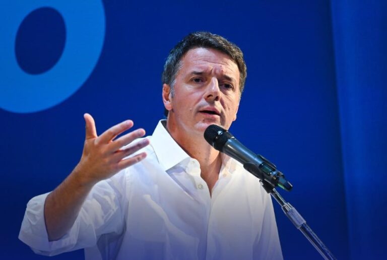Renzi: “Meloni come Fonzie. Ha difficoltà a chiedere scusa” Renzi: “Meloni come Fonzie. Ha difficoltà a chiedere scusa”
