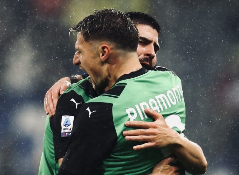 Sassuolo-Fiorentina 1-0, Pinamonti ferma i Viola