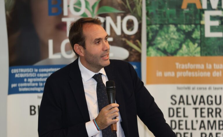 Sammartino: “Legge di Stabilità tutela lavoratori di Consorzi e Forestale”