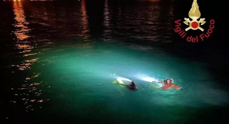 Auto finisce nel lago di Como: morta una coppia