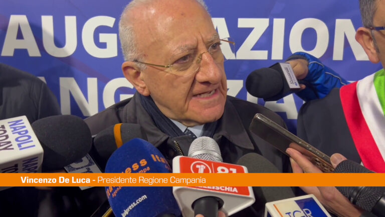 De Luca: “Fitto sta bloccando la programmazione culturale”