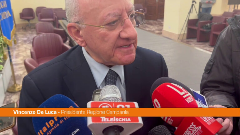 De Luca: “Terzo mandato? Noi avanti nei secoli dei secoli”
