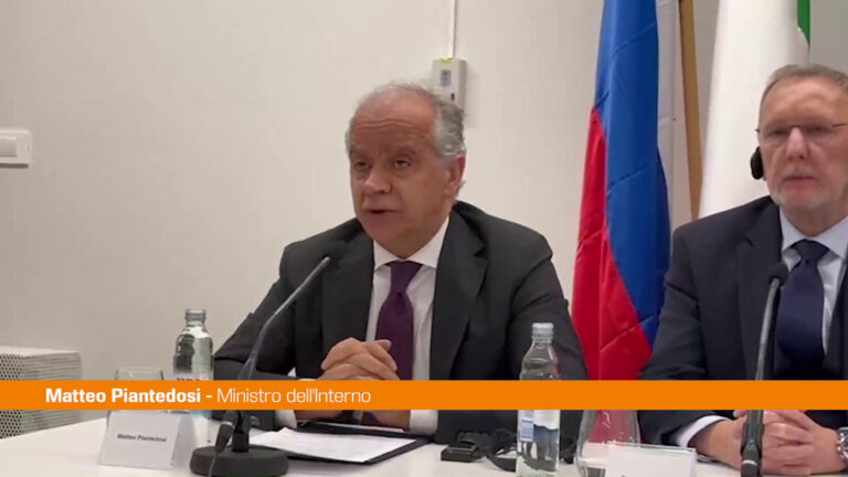 Migranti, Piantedosi: “Al confine italo-sloveno respinti 900 irregolari”