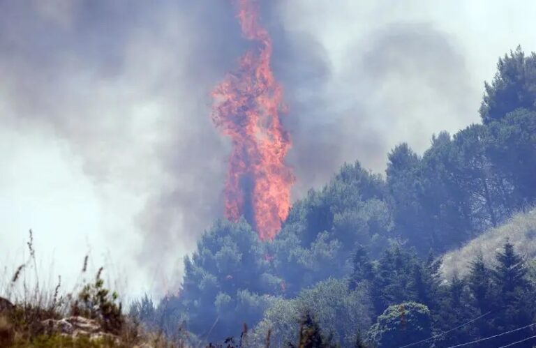 Roma nega l’emergenza incendi, tensione fra Schifani e Musumeci