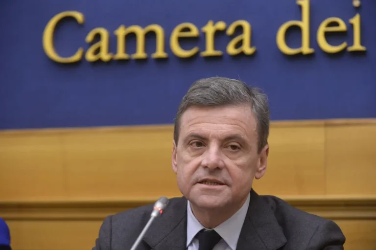 Calenda gela Conte e la sinistra: “Mai con M5S, no al campo largo”
