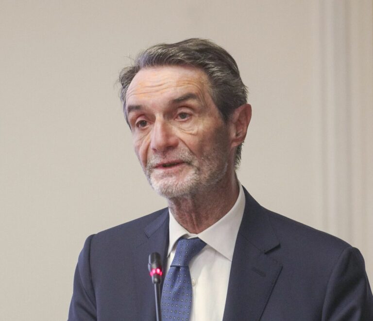 Smog, Fontana: “In Lombardia stiamo facendo la nostra parte”