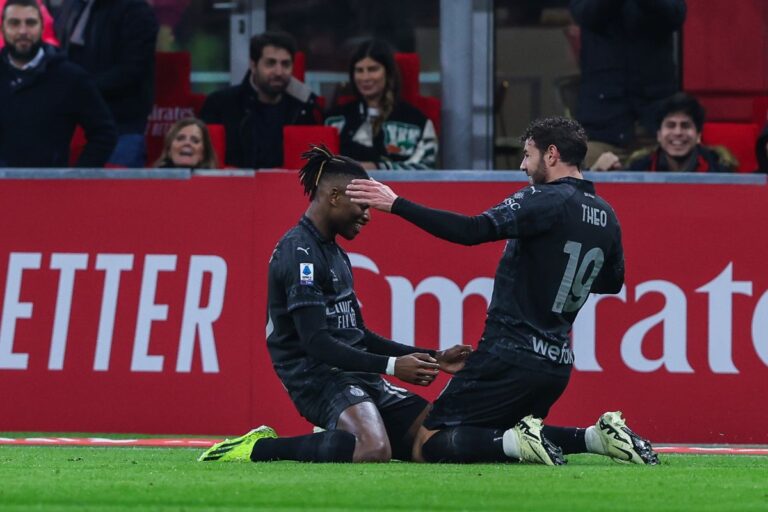 Il Milan piega 1-0 il Napoli, decisivo Theo Hernandez Il Milan piega 1-0 il Napoli, decisivo Theo Hernandez