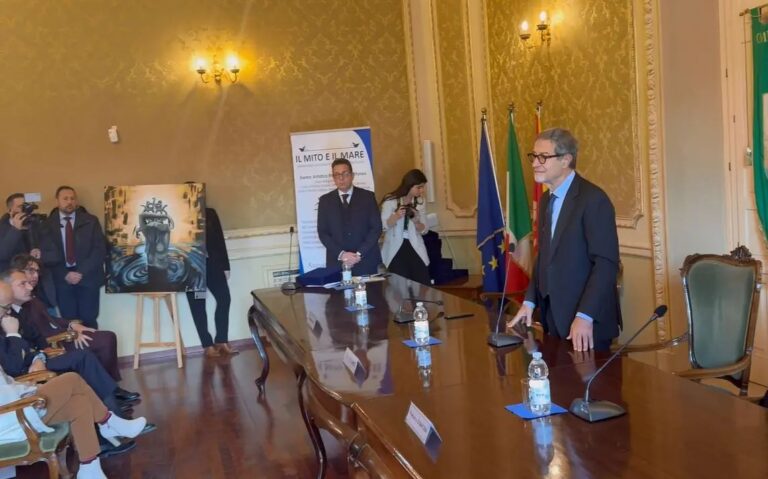 Concorso “Il mito e il mare”, Musumeci ad Augusta premia gli studenti vincitori Concorso “Il mito e il mare”, Musumeci ad Augusta premia gli studenti vincitori