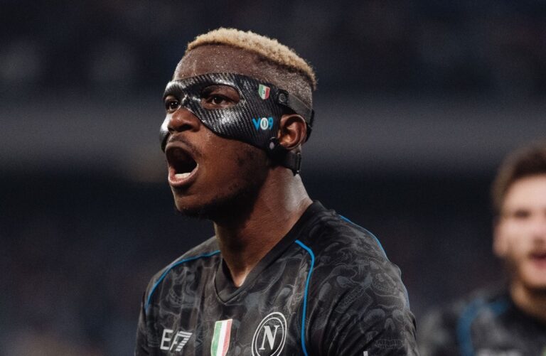 Napoli-Osimhen, il Psg porta 120 mln Napoli-Osimhen, il Psg porta 120 mln