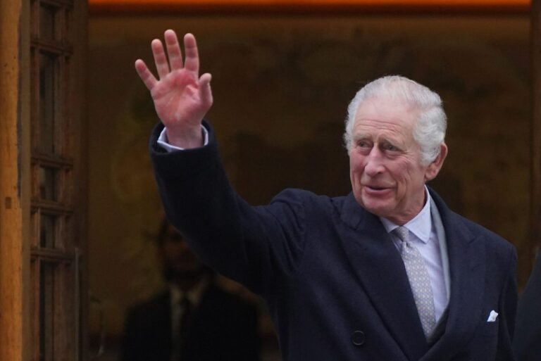 Regno Unito, Buckingham Palace: Re Carlo ha il cancro”