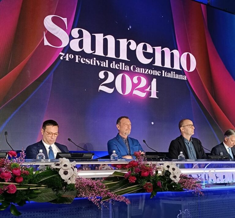 Sanremo, Amadeus: “I trattori? Se vengono li faccio salire sul palco”