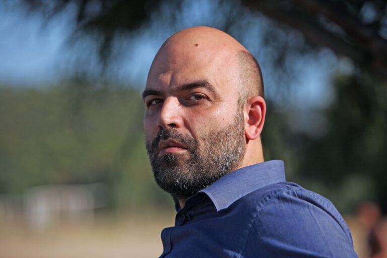 Saviano: “Geolier che problemi vi dà? Vi siete presi tutto, trovatevi un lavoro”