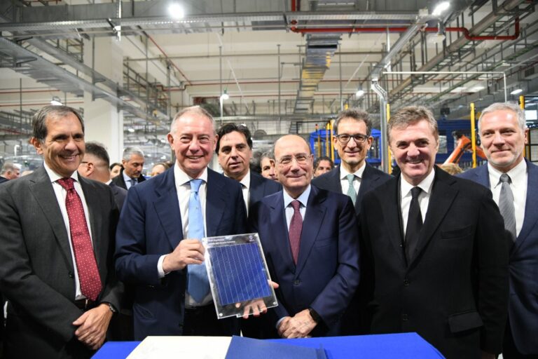 Energia, Schifani: “Parte produzione da rinnovabili rimanga in Sicilia”