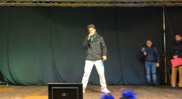 Samuele Spina fa il pienone a Paternò: show del golden boy di Taormina