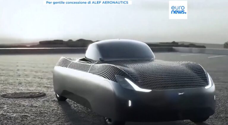 World Mobile Congress: ecco la prima macchina volante al mondo