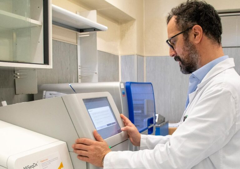 Tumori eredo-familiari: Laboratorio Analisi Emmi leader nei test genetici