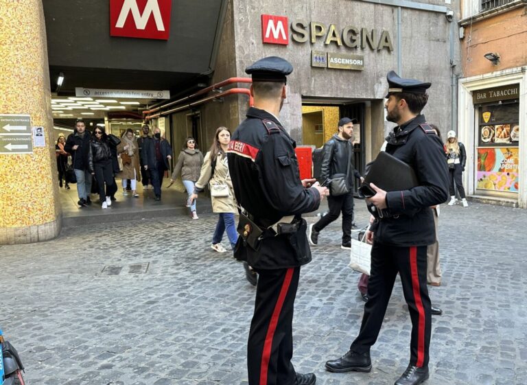 Giro di vite contro furti e borseggi a Roma, 20 arrestati