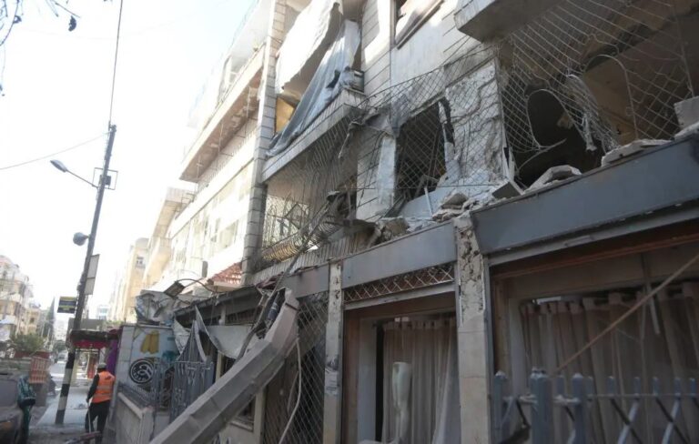 Medio Oriente, 33 morti in raid israeliani ad Aleppo in Siria