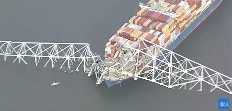Crollo ponte Baltimora: recuperati i corpi di due dispersi Crollo ponte Baltimora: recuperati i corpi di due dispersi