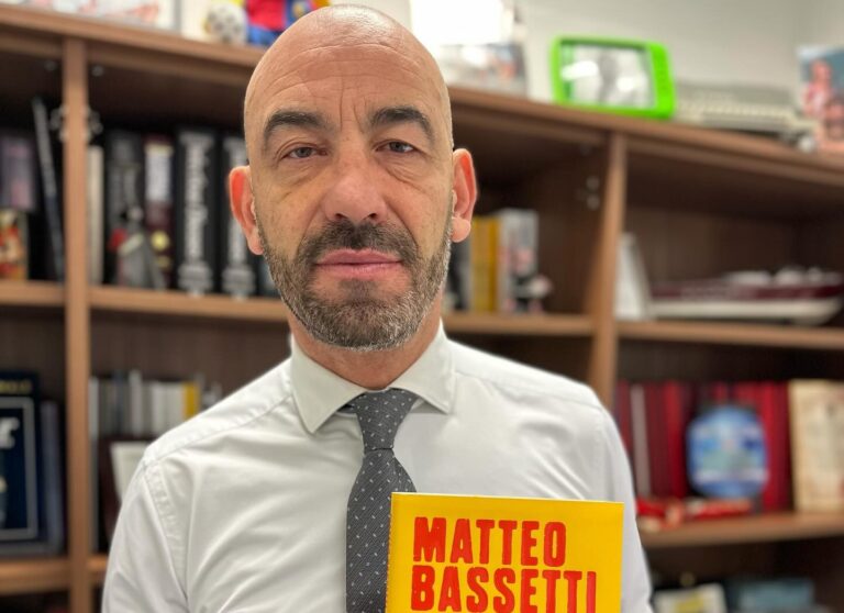 Bassetti: “Allarme streptococco, una variante può essere letale” Bassetti: “Allarme streptococco, una variante può essere letale”