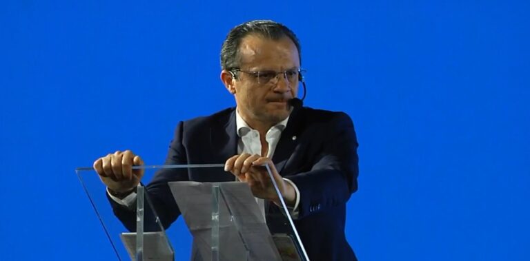 Malore De Luca: il sindaco di Taormina ha una polmonite in stato acuto Malore De Luca: il sindaco di Taormina ha una polmonite in stato acuto