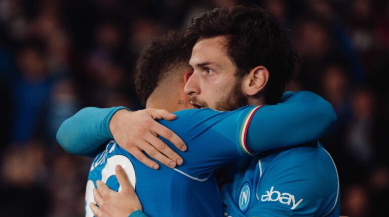 L’Equipe: accordo Kvara-Psg L’Equipe: accordo Kvara-Psg