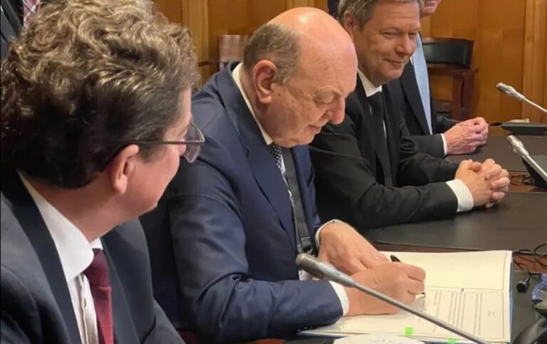 Gas, firmato a Berlino accordo di solidarietà tra Italia e Germania
