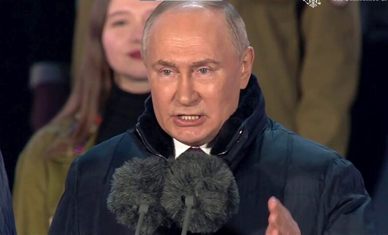 Putin: “Terroristi come nazisti, arrestati mentre fuggivano in Ucraina”
