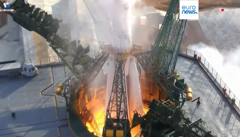 Spazio: razzo Soyuz verso l’Iss, successo al secondo lancio
