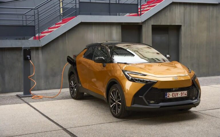 Toyota C-HR Plug-in Hybrid, una concept car per la strada