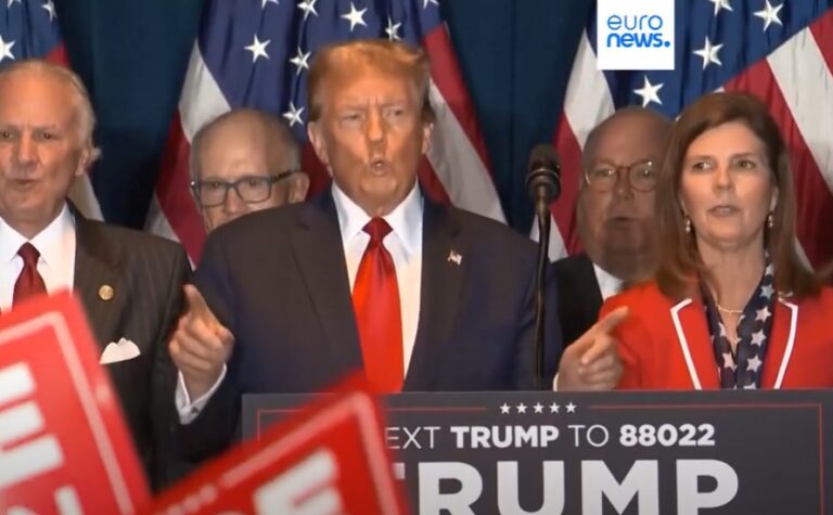 Usa, Trump dichiarato ineleggibile anche in Illinois