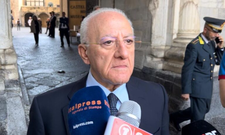 De Luca: “Per i colleghi del Sud contano più le bandiere di partito”