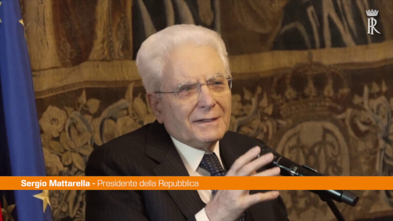 Mattarella: “Quirinale non firma leggi, le promulga”