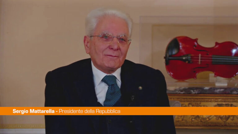 Influencer, Mattarella: “Responsabilità nei messaggi ai giovani”