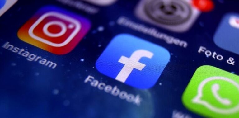 Facebook e Instagram down: caos social, utenti fuori dai profili