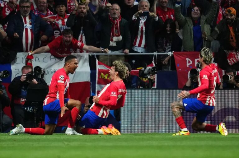 Atletico-Borussia 2-1, in gol De Paul e Lino
