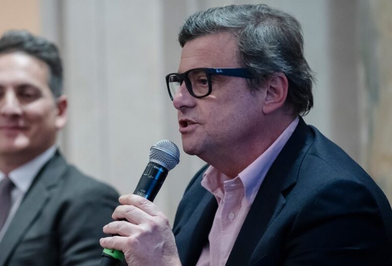 Calenda: “Magistratura condizionata dalla politica con le correnti”