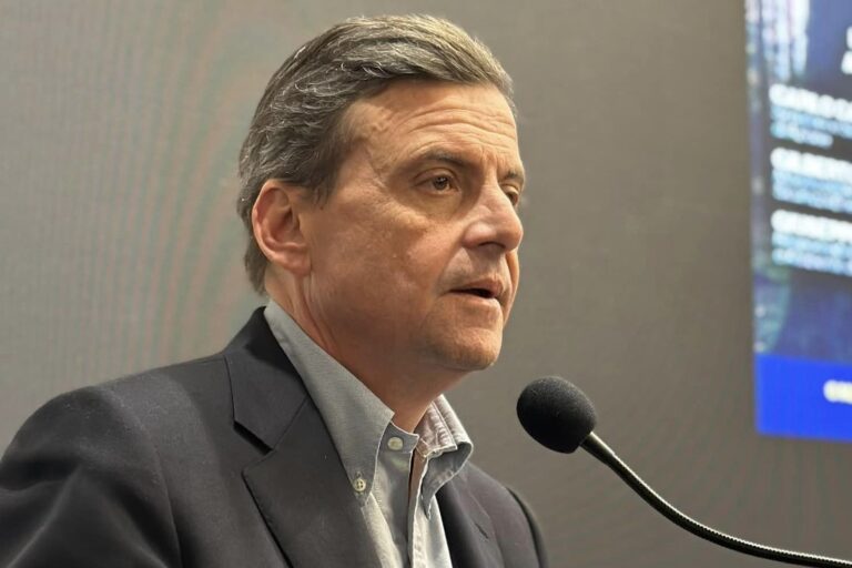 Europee, Calenda: “Noi stiamo facendo una lista di persone serie”
