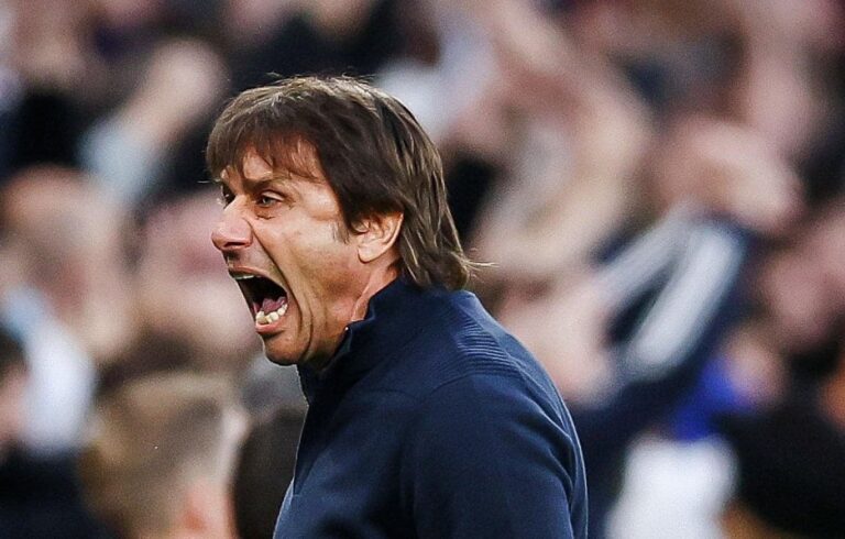 L’agente annuncia: “Conte ha firmato con il Napoli”